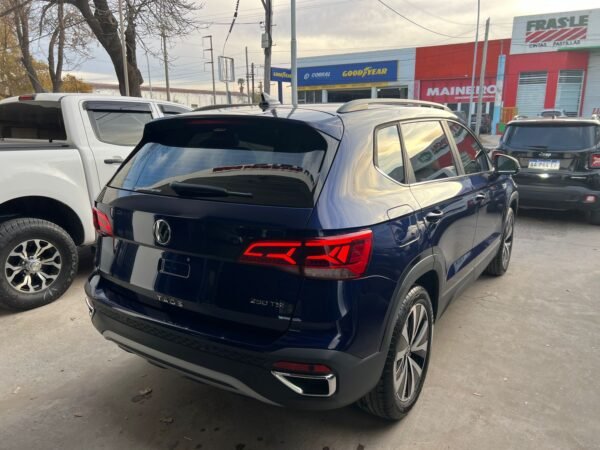 VW Taos
