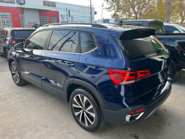 VW Taos